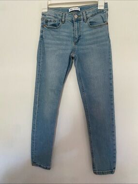 ZARA Light Wash Skinny Jeans in Blue